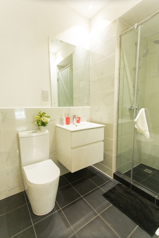 2 BEDROOMS, EXECUTIVE, APARTMENT, BALCONY