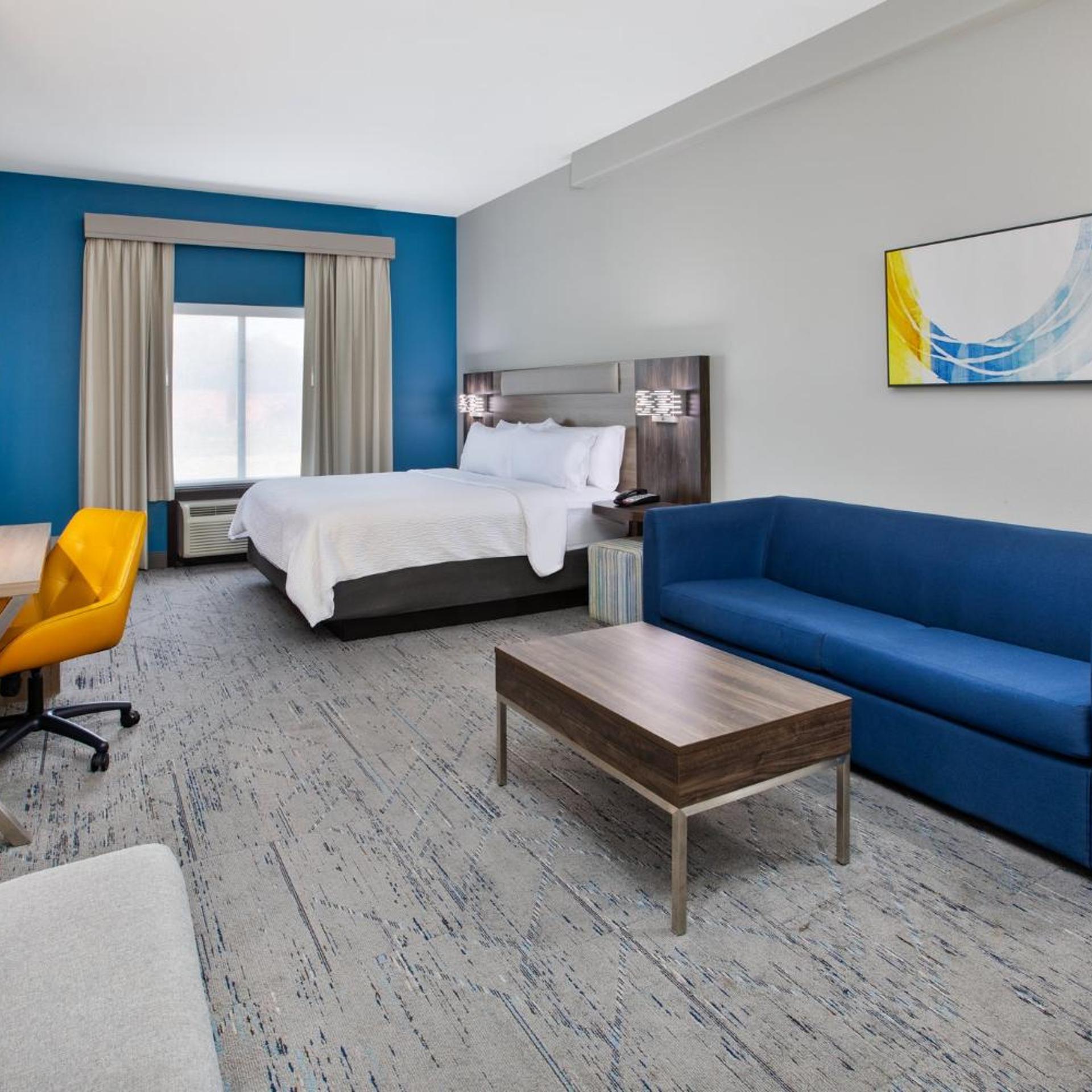 Suite, King Bed, Hot Tub