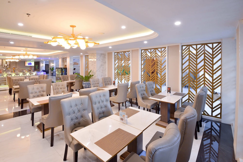 Grand Senyum Hotel 20/33