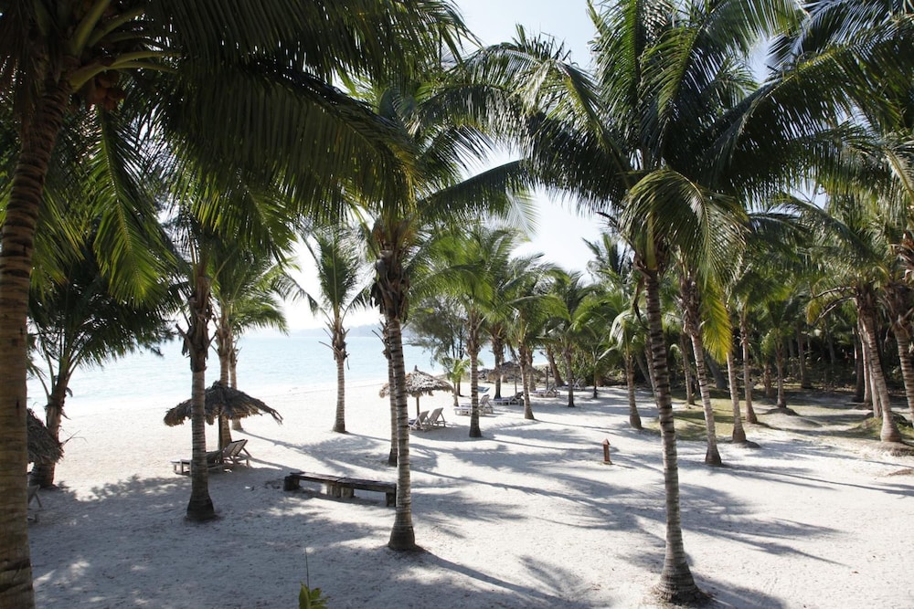 Silver Sand Beach Resort 32/50