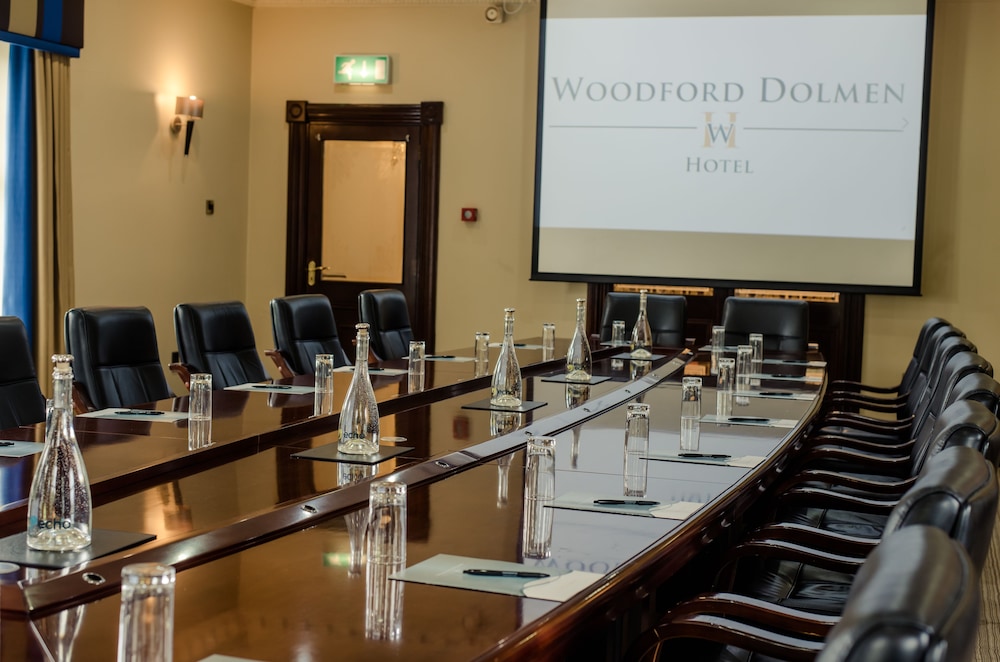 Woodford Dolmen Hotel 60/71