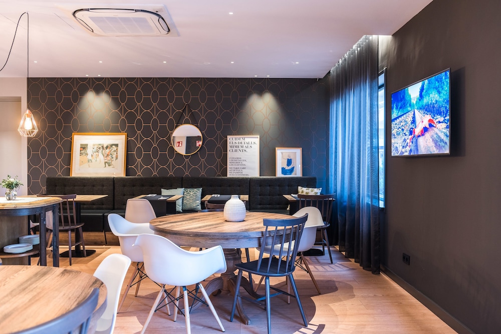 Hotel Up Rooms Vic (ex Nh Ciutat De Vic) 33/52