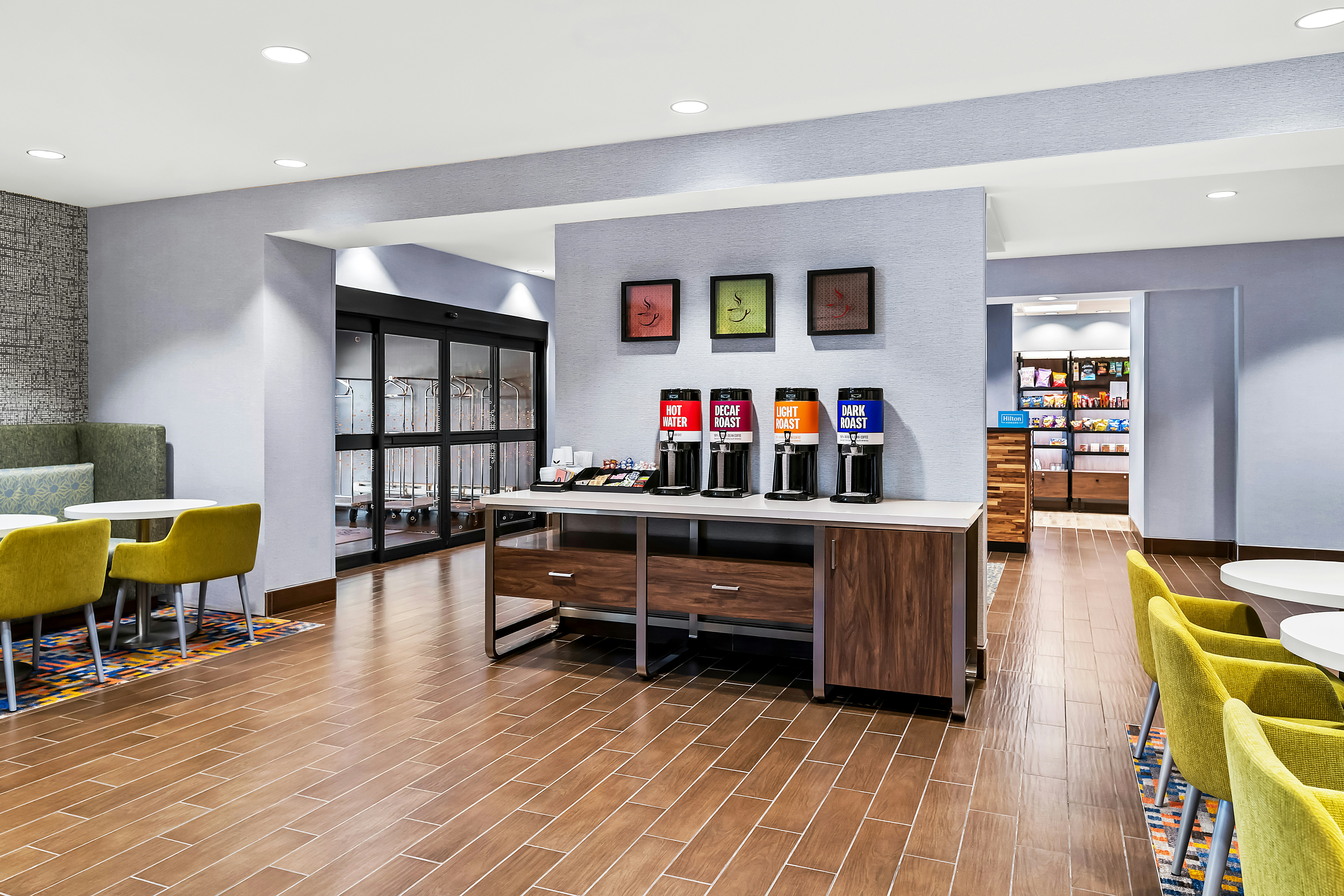 Hampton Inn Omaha/West Dodge Road (Old Mill) 22/50