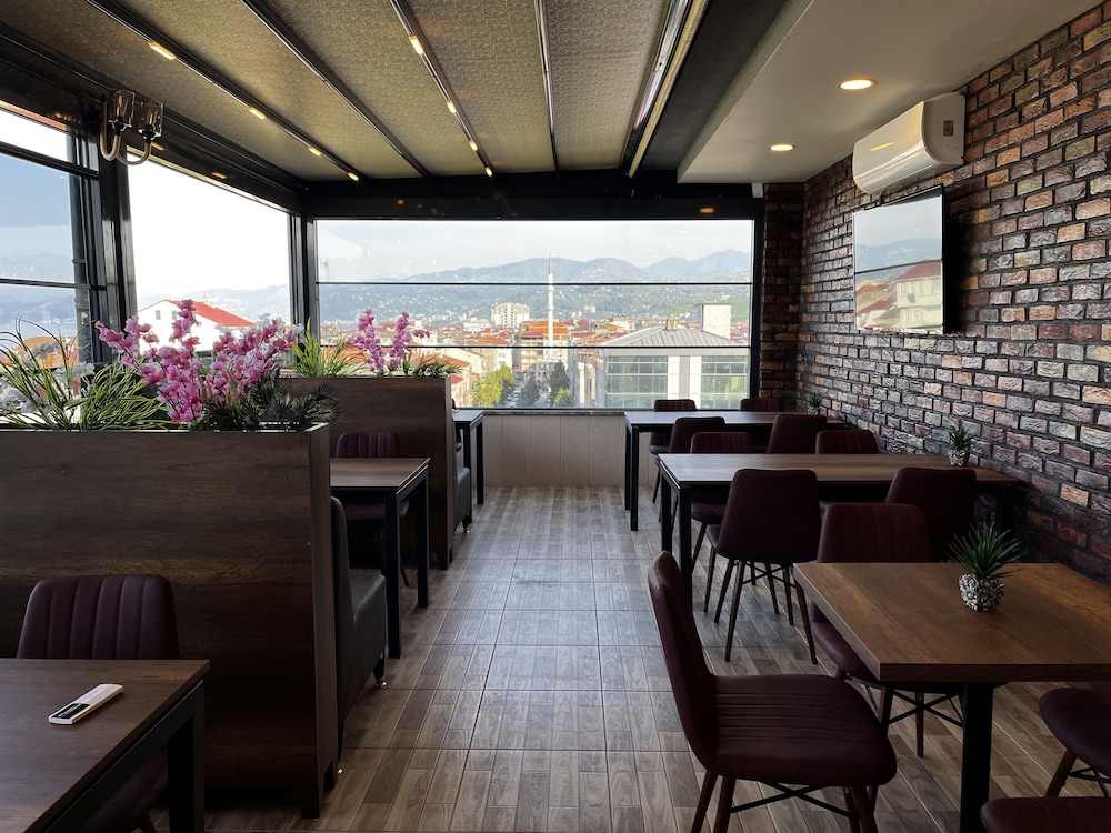 Avni Bey Otel 37/43