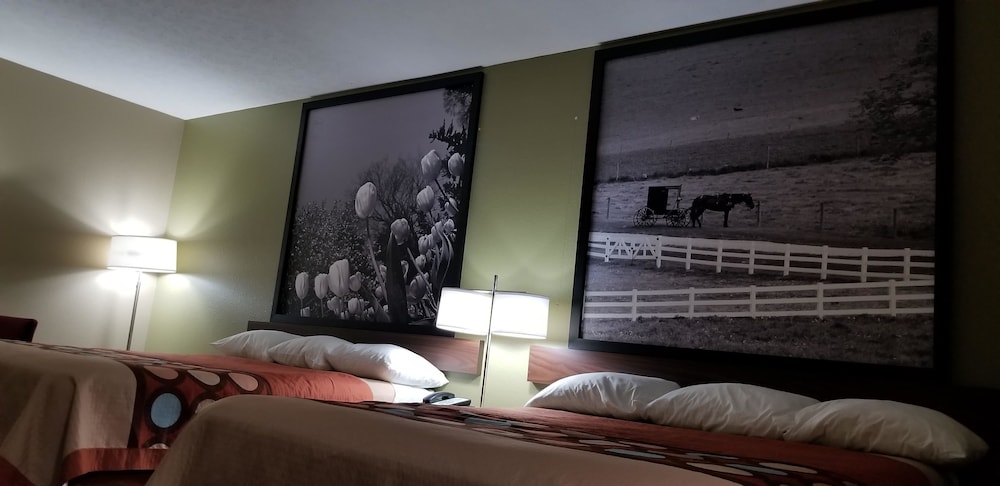 Super 8 by Wyndham Bellefontaine 16/38