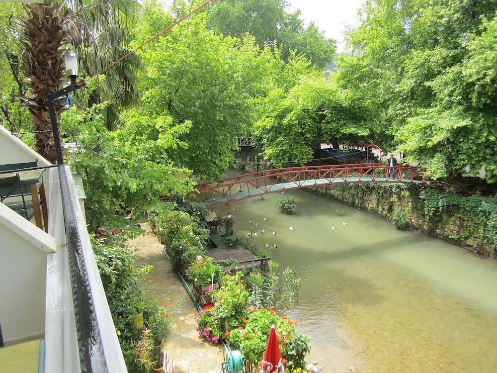 Arikanda River Garden Hotel 19/26