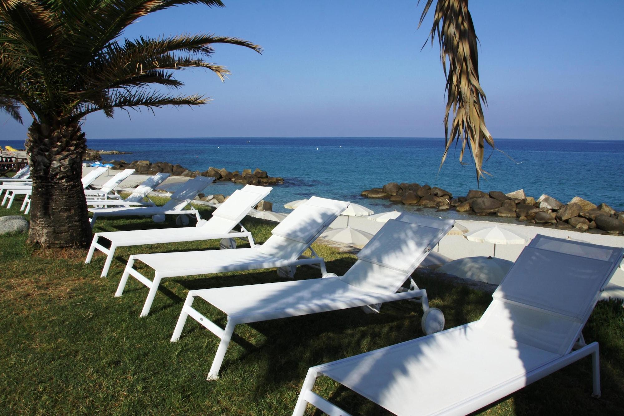 Villaggio Cala Di Volpe 35/47