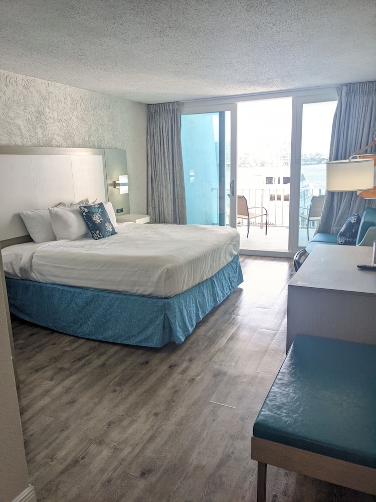 Inn on Destin Harbor, an Ascend Collection Hotel 23/59