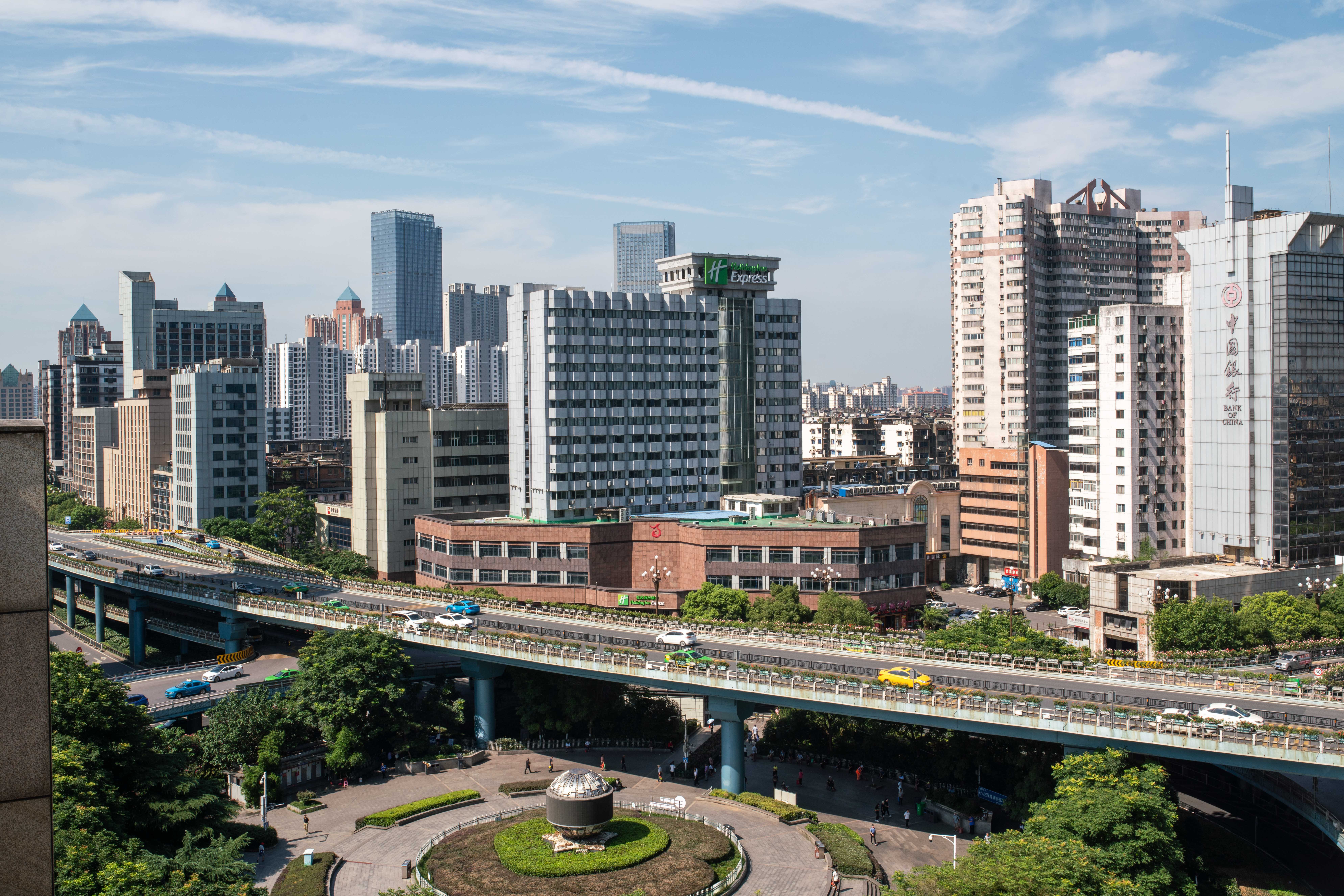 Holiday Inn Express Nanchang Bayi Square 26/27