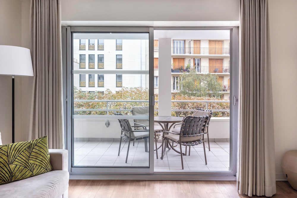 Royal Regency Paris Vincennes 32/50