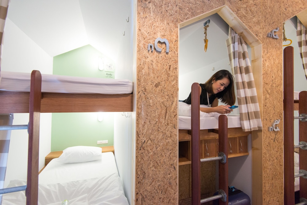 Barn And Bed Hostel 46/50
