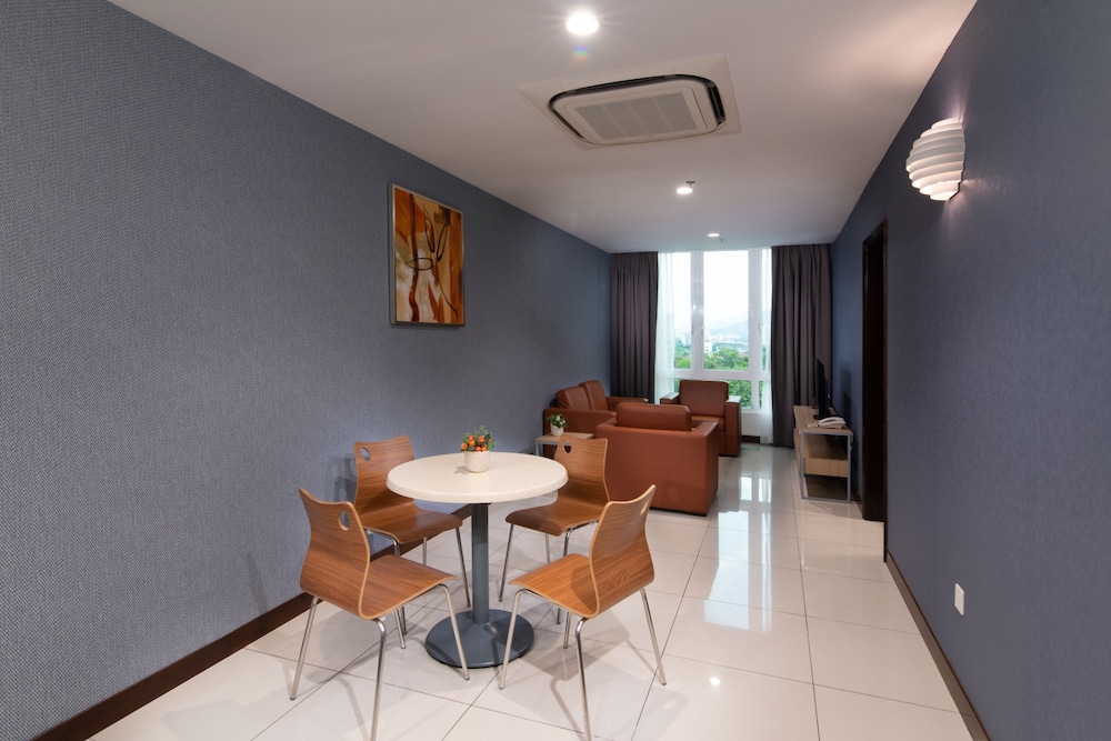 One Pacific Hotel Serviced Apartments 17/20