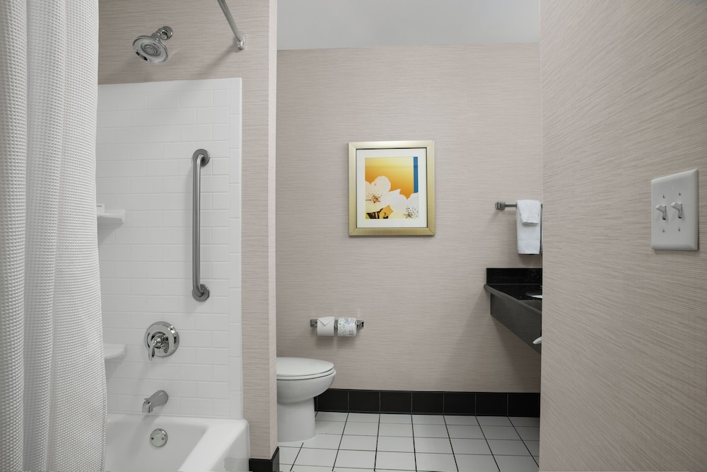 Fairfield Inn & Suites by Marriott Augusta 51/51