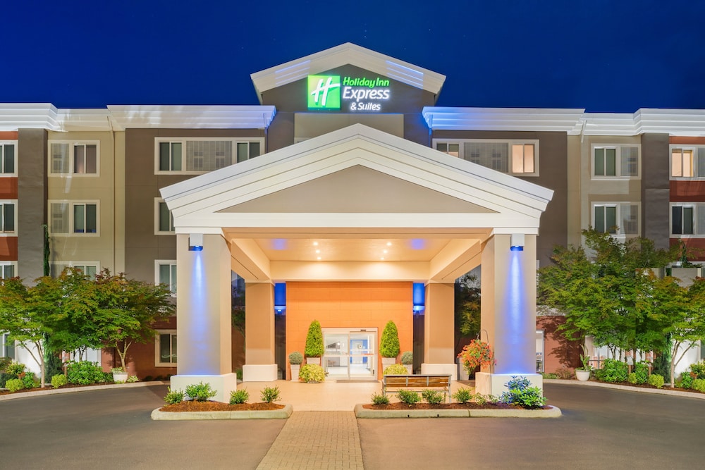 Holiday Inn Express Hotel Suites A Marysville 4/71