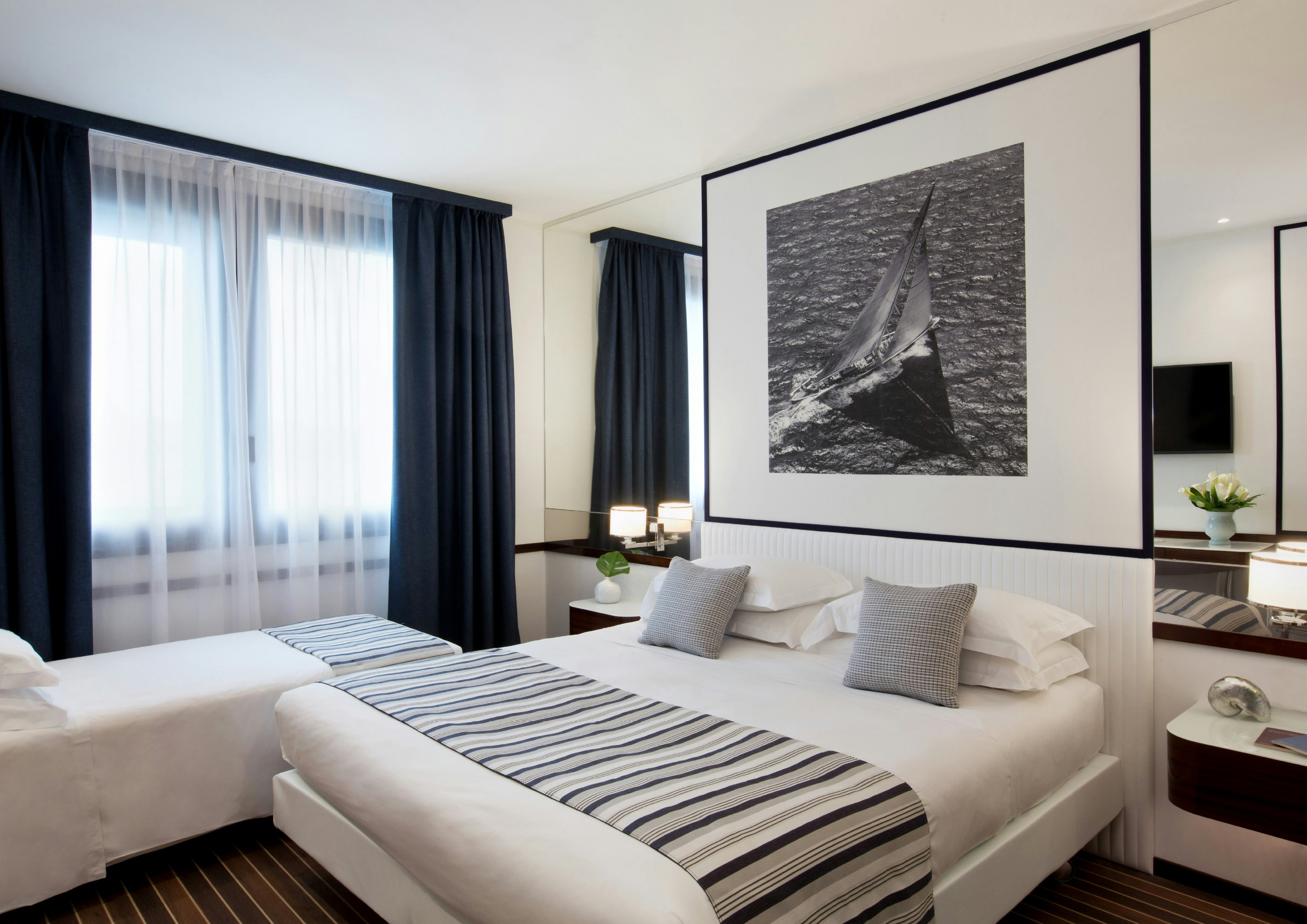 ROOM, TRIPLE