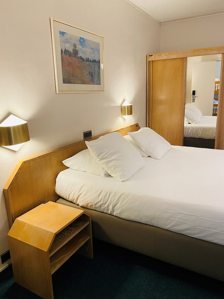 Hotel Prado 17/68