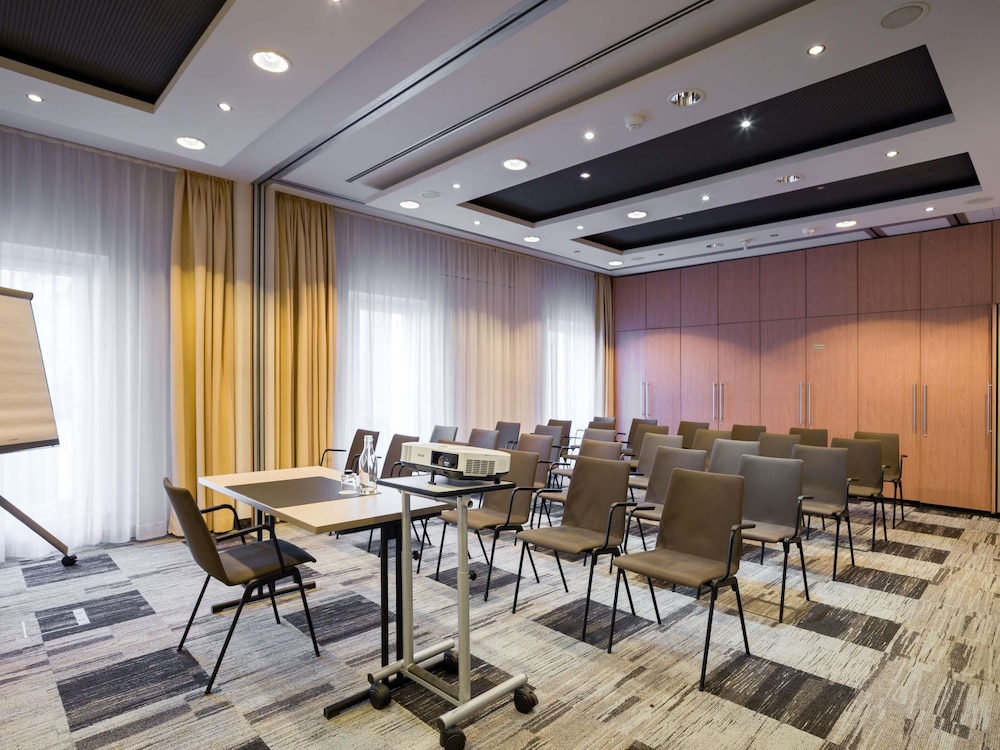 Mercure Hamburg Mitte 68/76