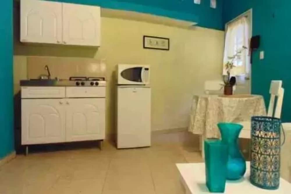 Satya Suites Hotel 6/50
