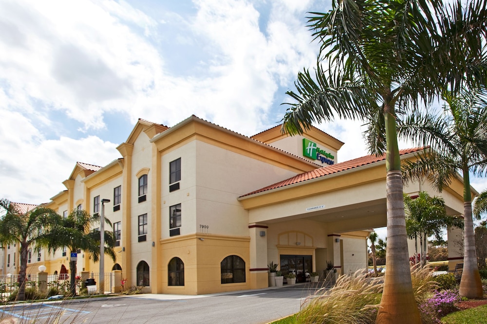 Holiday Inn Express Stuart 13/57