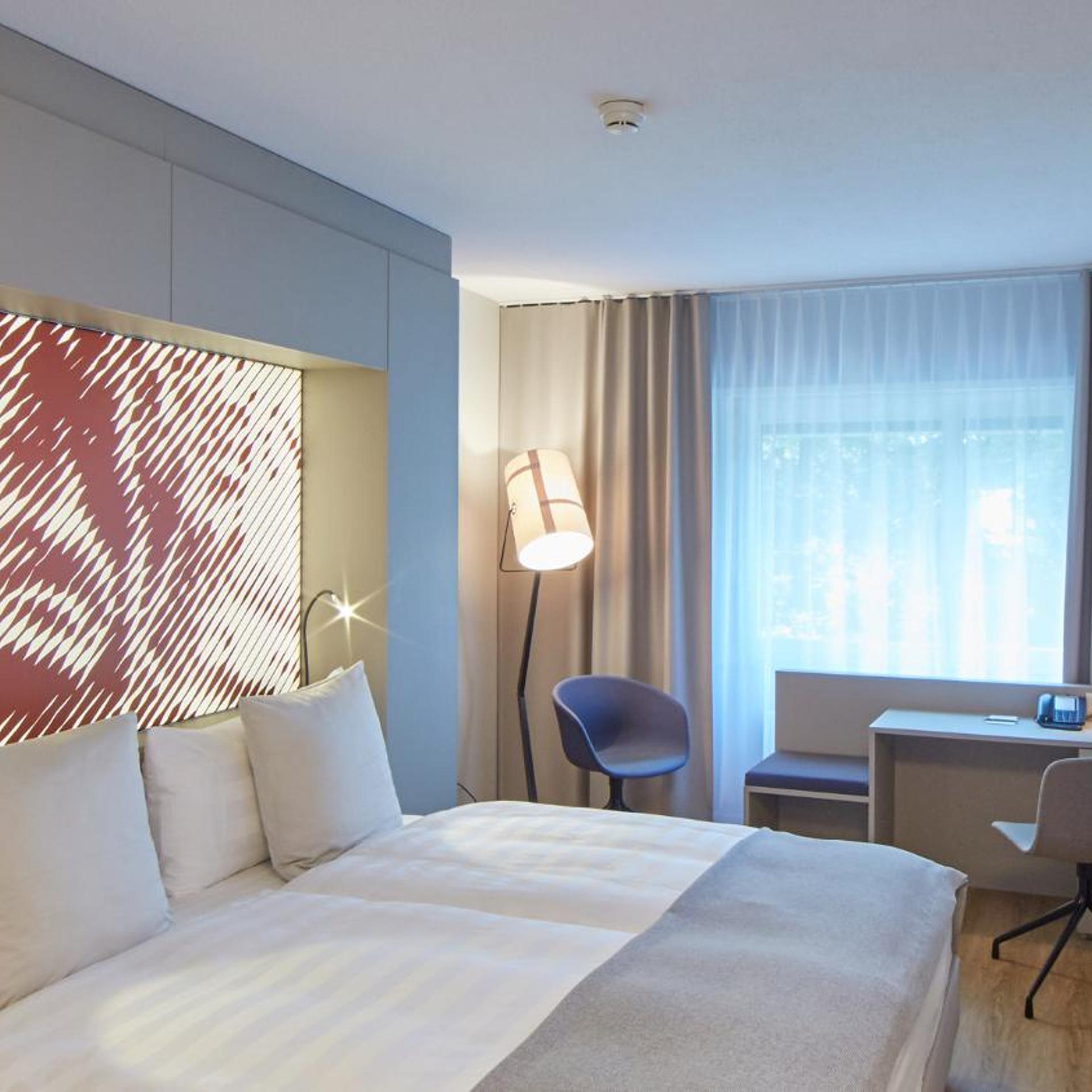 Superior, Double Bed, Street Side View