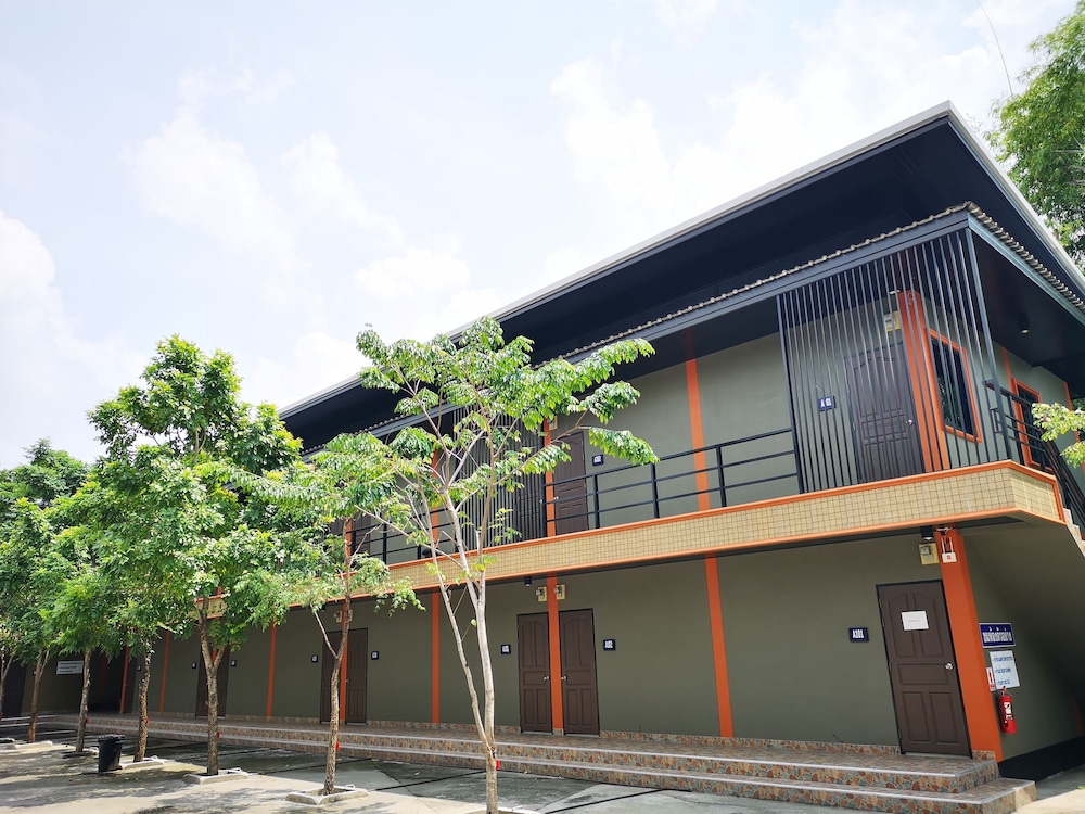 Huaisai Hotel 3/34