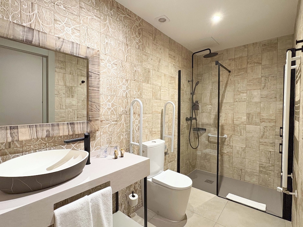 HOTEL BOUTIQUE ADEALBA BADAJOZ 24/32