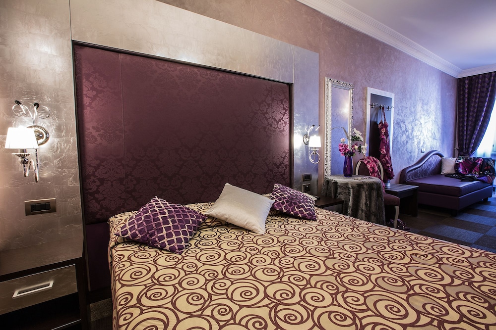 Hotel Romano 17/60