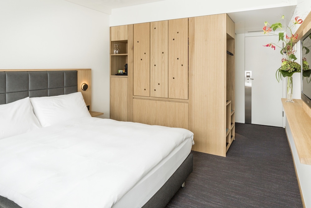 HOTEL BASEL 18/50