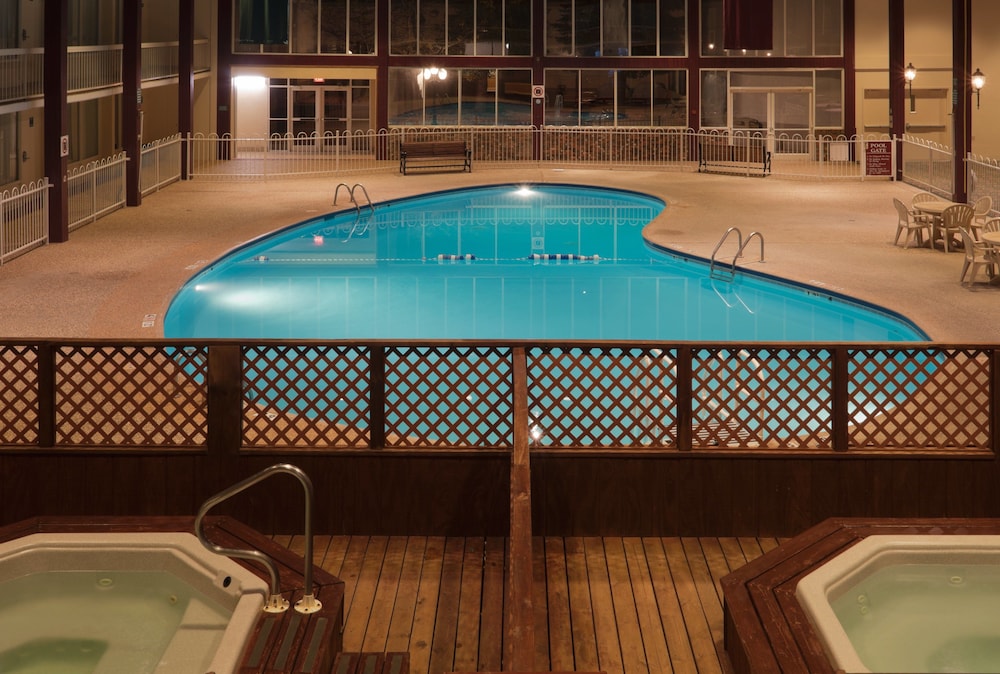 Holiday Inn Spearfish-Convention Center 3/55