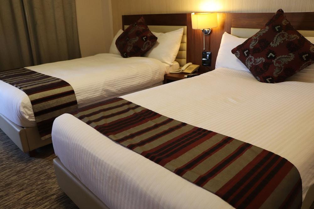 Mamba Point Hotel 11/42