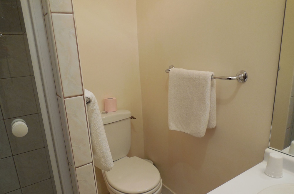 Hotel Le Petit Chateau 30/39