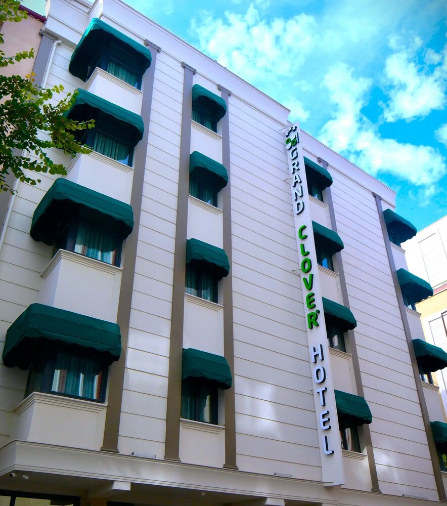 Grand Clover Hotel 1/20