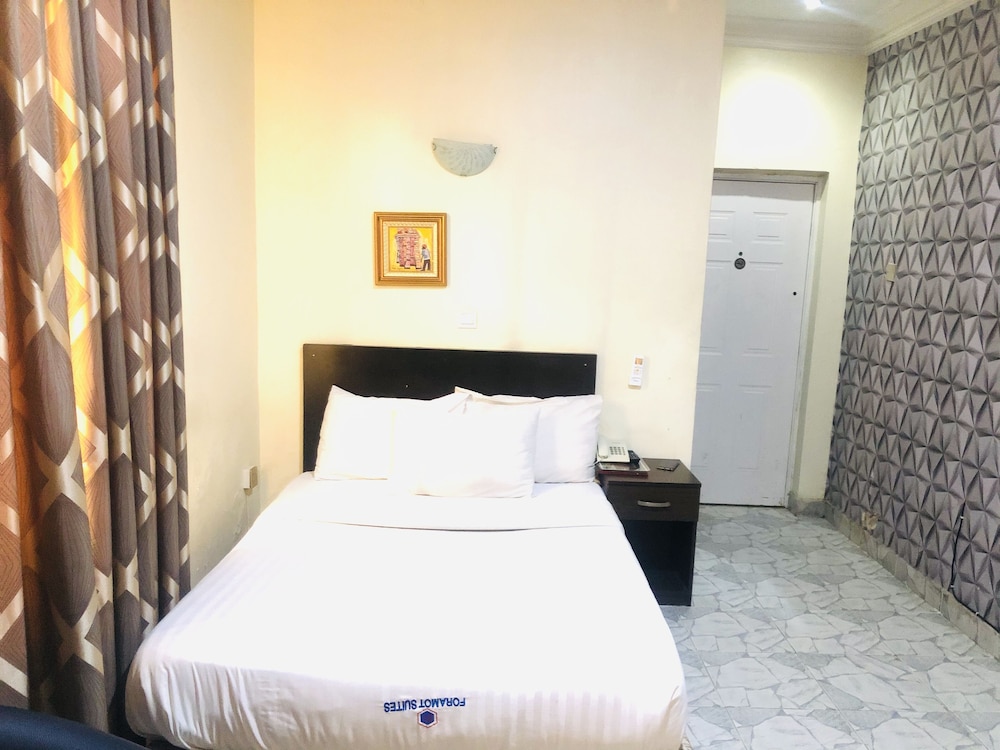 Mayors Diplomat Suites Opebi 16/48
