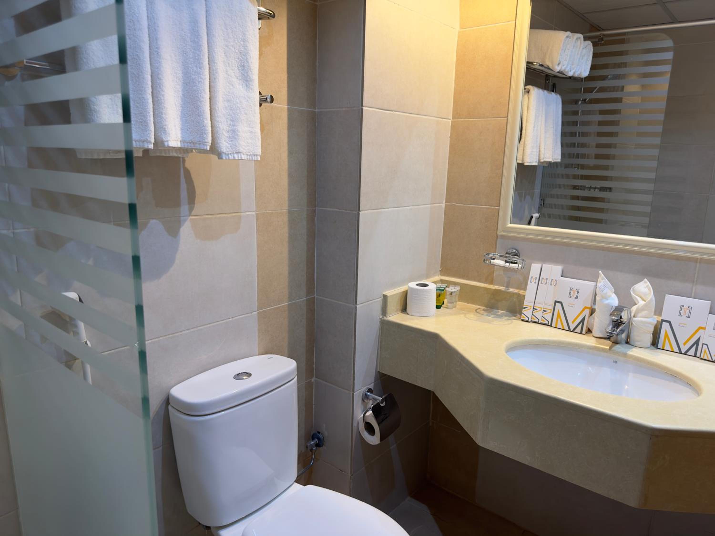 فندق ماسه بدر(Al Massa Bader Hotel) 20/21