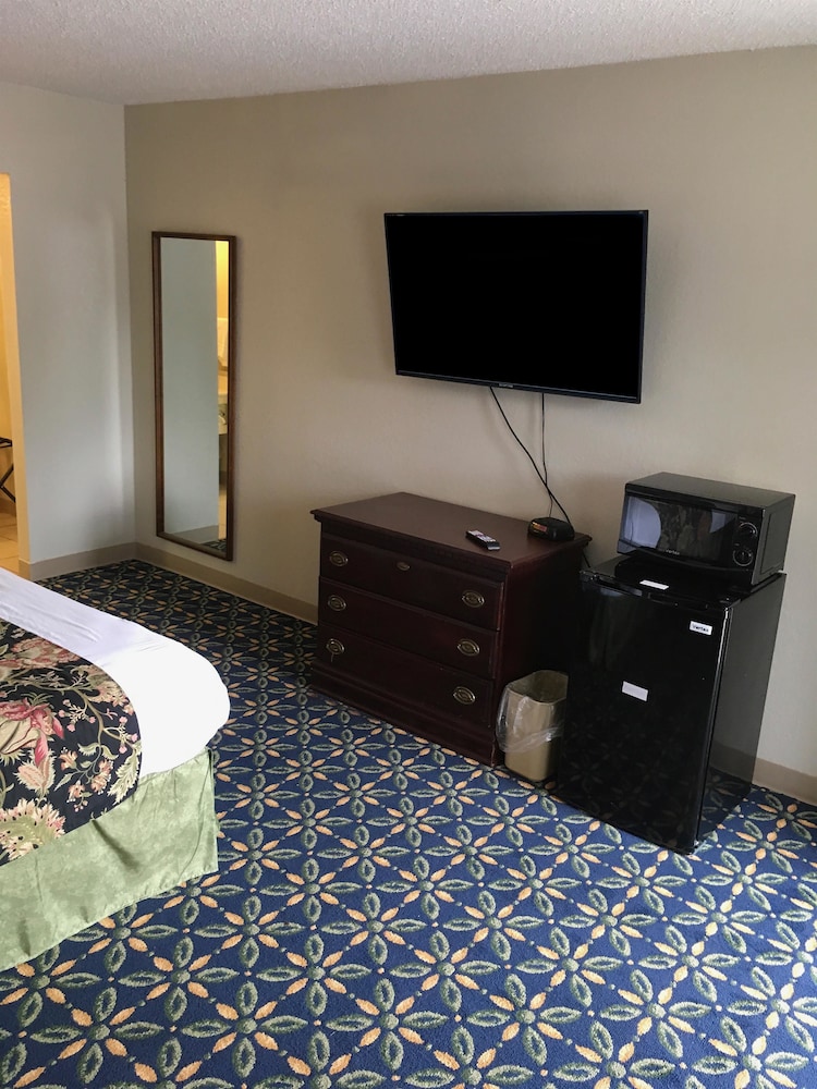 Americas Best Value Inn Ft. Worth Hurst 11/37