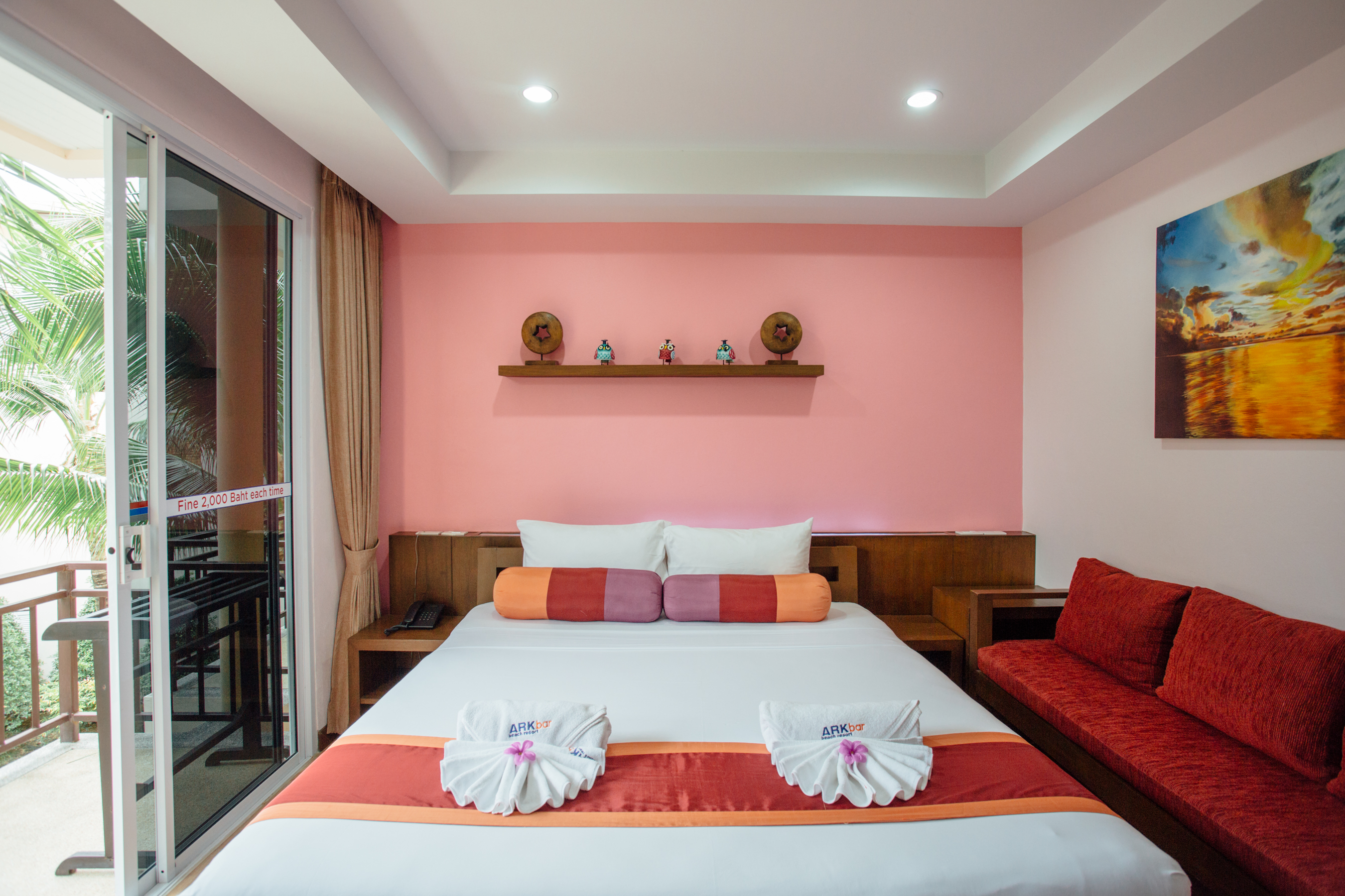 Ark Bar Beach Resort 32/64
