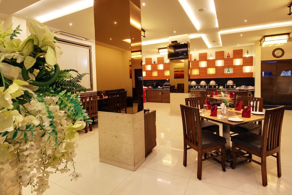 Hotel Sai Jashan 38/50