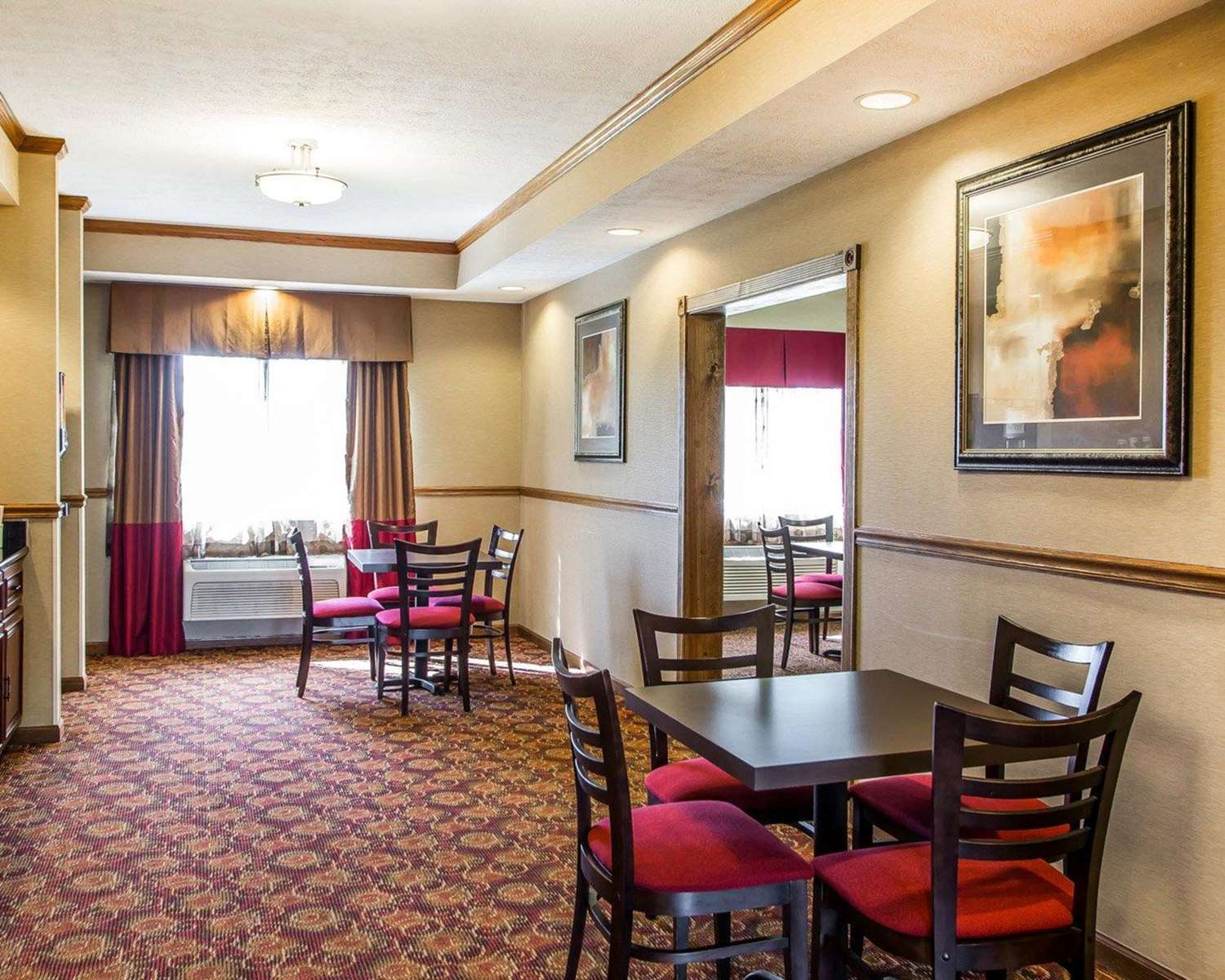Quality Inn Greenville North 32/40