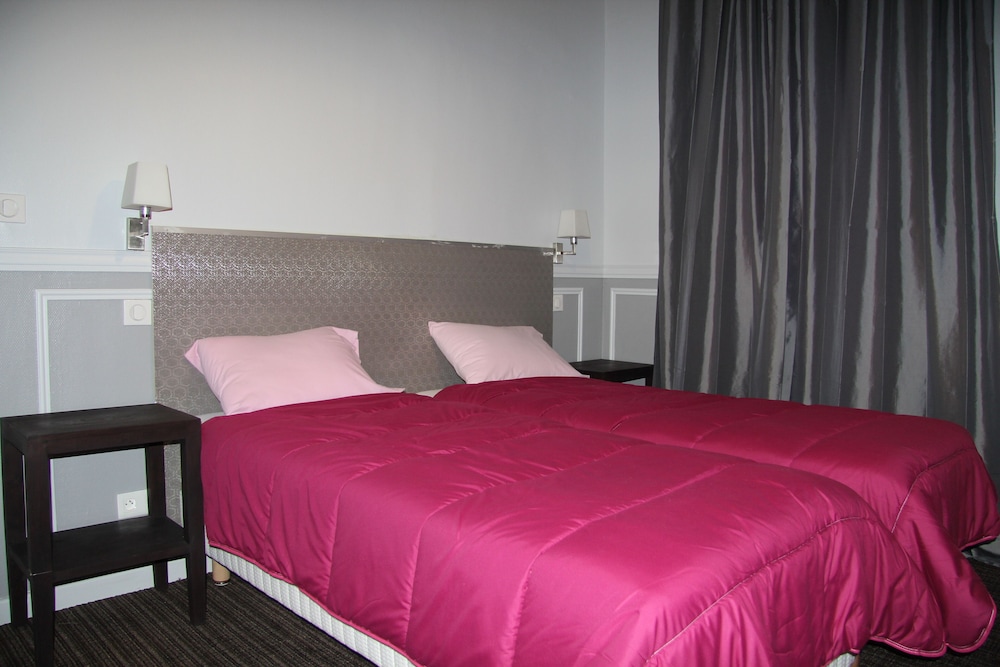 Bastille Hostel 14/47