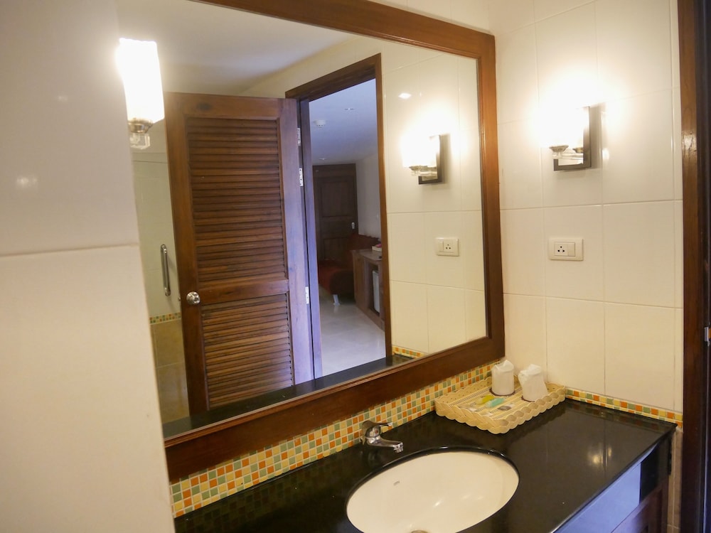 Baan Yuree Resort Spa 76/78