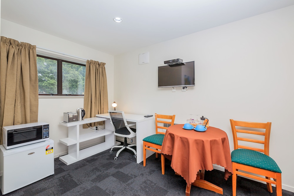 Greenlane Motel 15/19