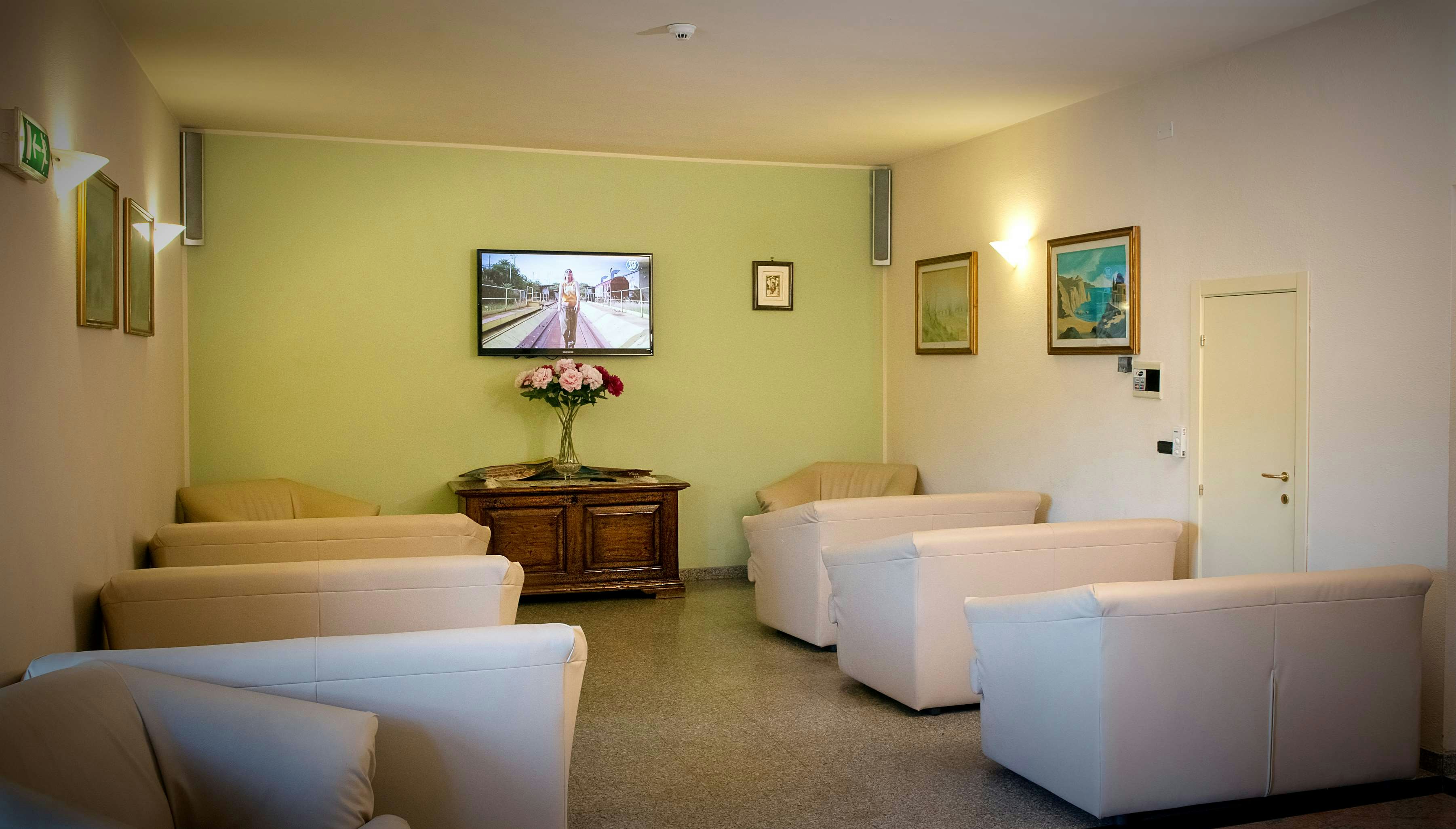 Villa Elena 6/21