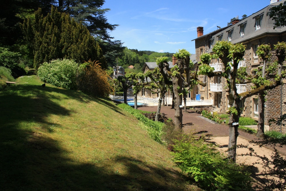 Mercure Saint Nectaire Spa and Bien etre Hotel 42/49