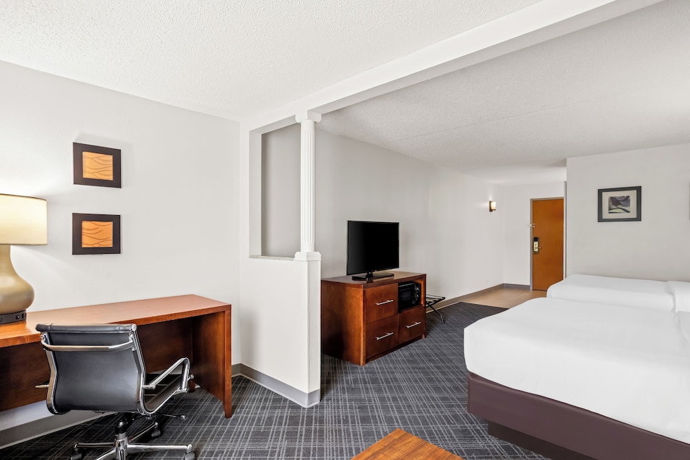 Comfort Inn & Suites Walterboro I-95 30/63