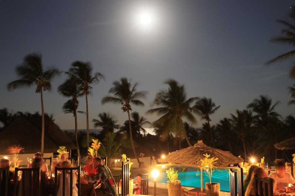 Blue Moon Beach Holiday Resort 20/32