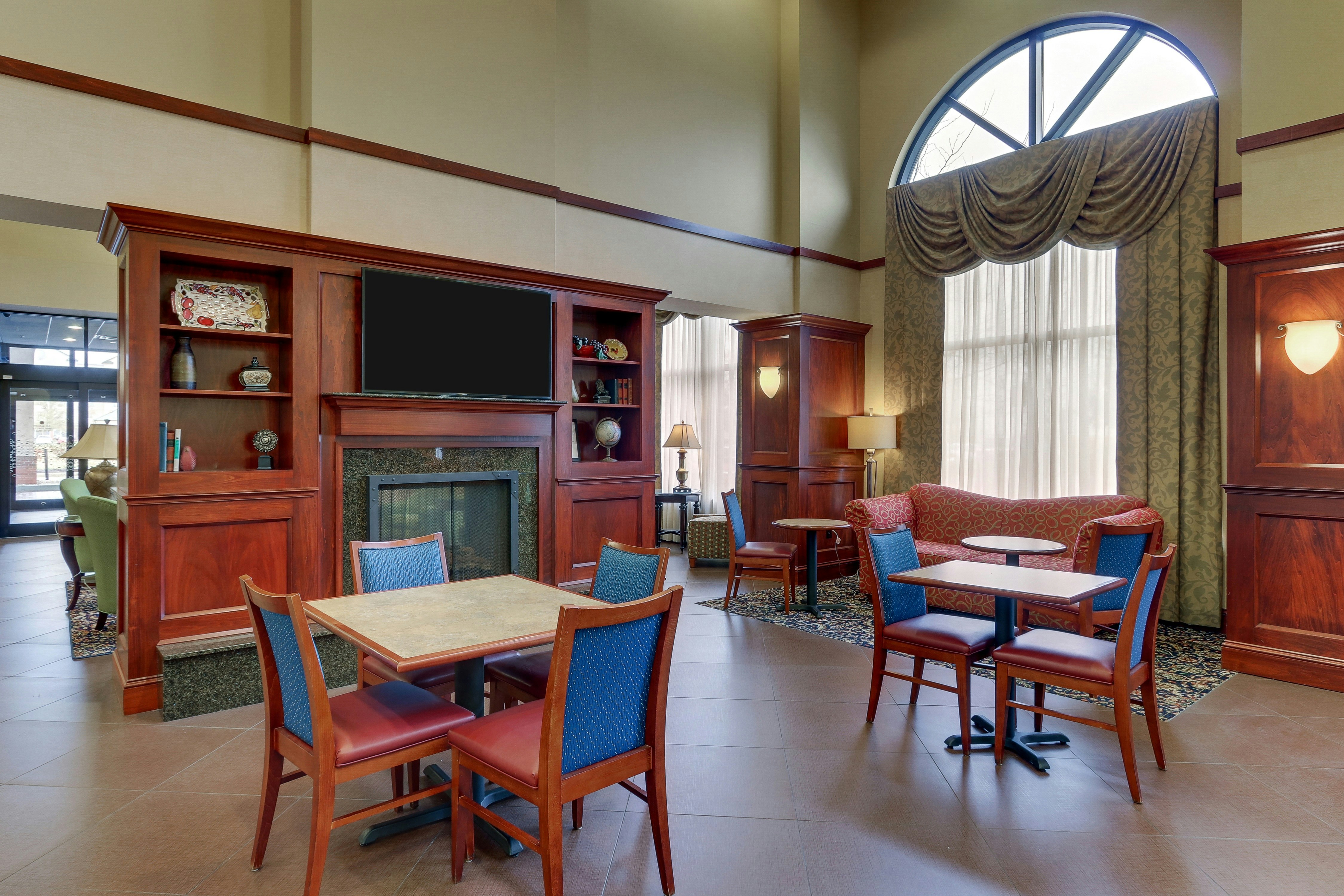 Hampton Inn Suites Indianapolis Airport 35/39