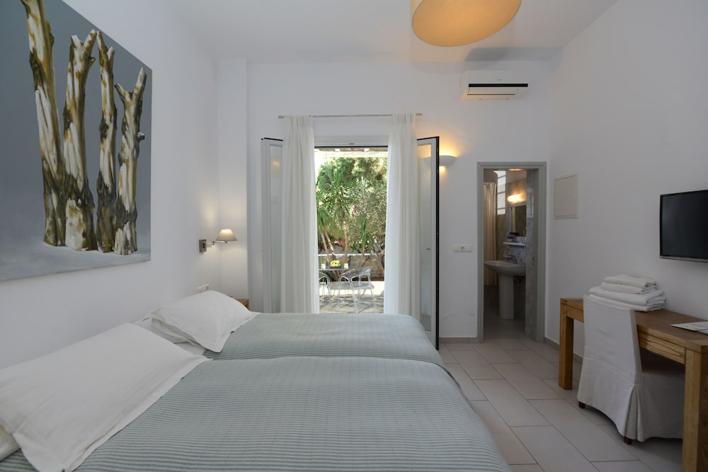 Elena Hotel 27/65