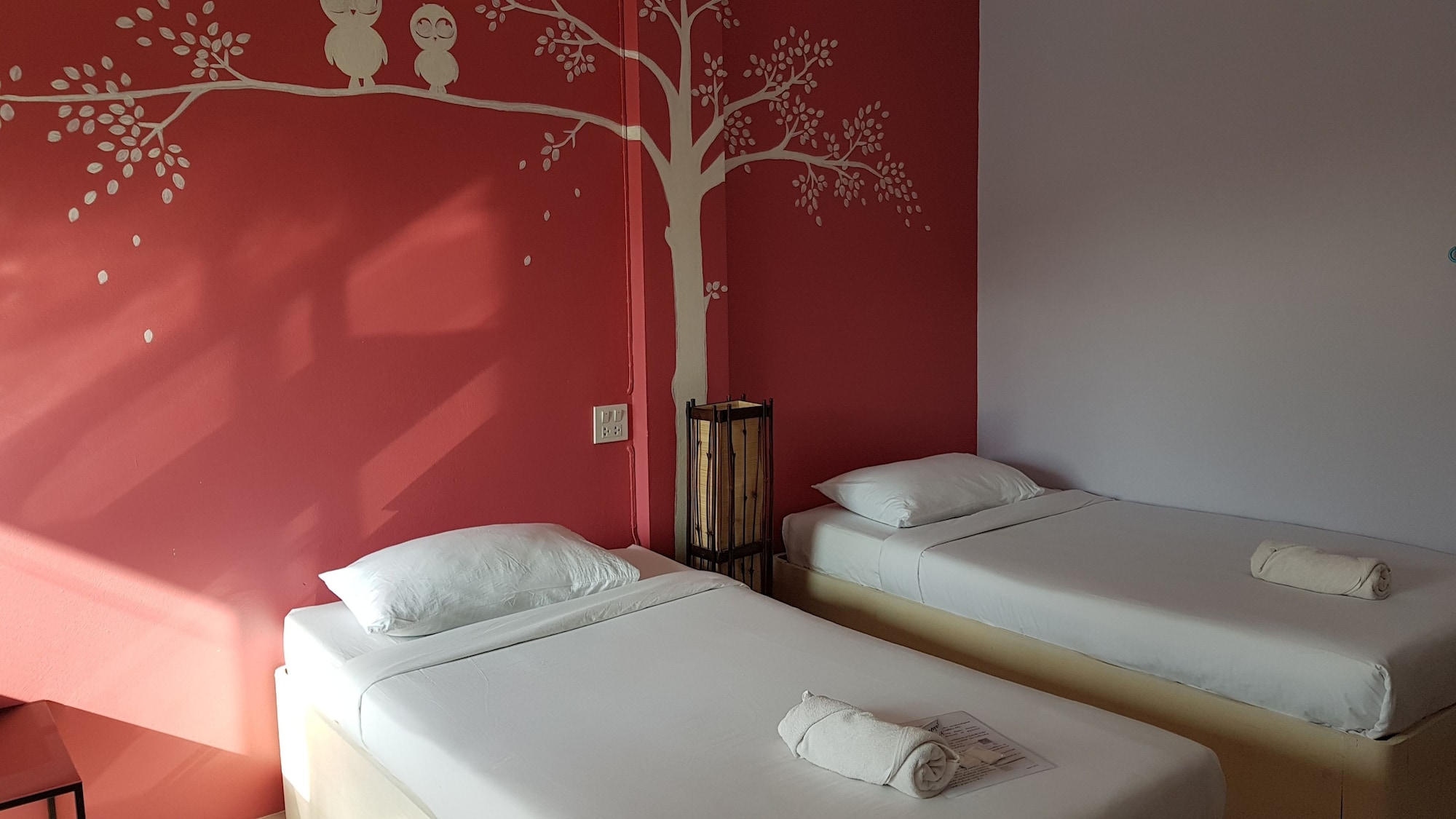 STANDARD, TWIN BEDS