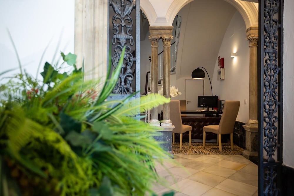 Plazuela del Carbon Suites 45/57