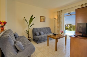 Corali Hotel 40/63